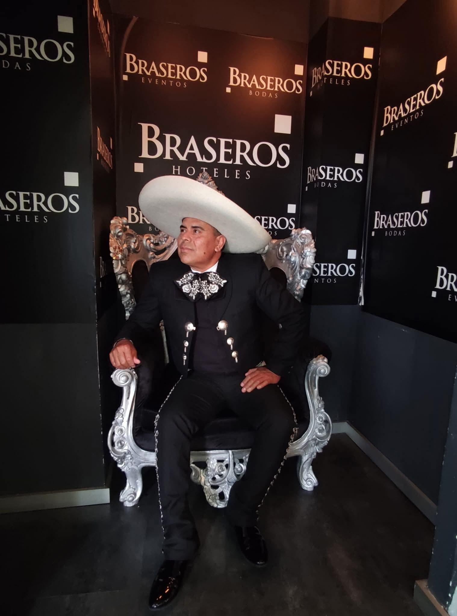 Mariachi Azabache — foto principal
